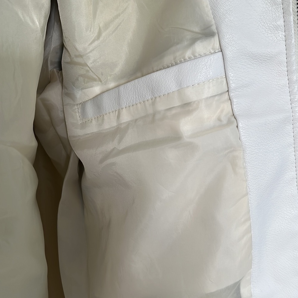 VIP Collection Jacket - Picture 4 of 7